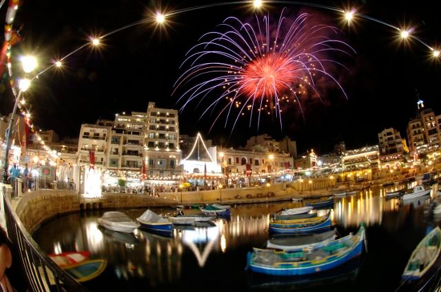 Step Into St Julian s By Night Oh My Malta step-into-st-julian-s-by-night-oh-my-malta